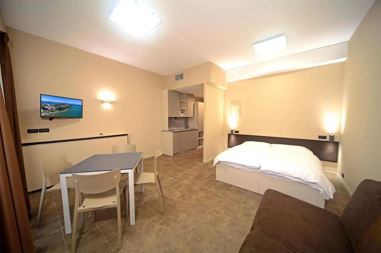 Hotel Smeraldo Sirmione 3*,