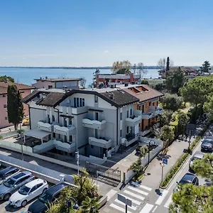 Peninsula Apartment